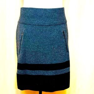 Ann Taylor Loft new women’s grey knit mini skirt size S